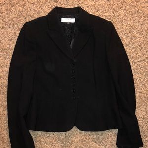 Tahari size 10 black skirt suit